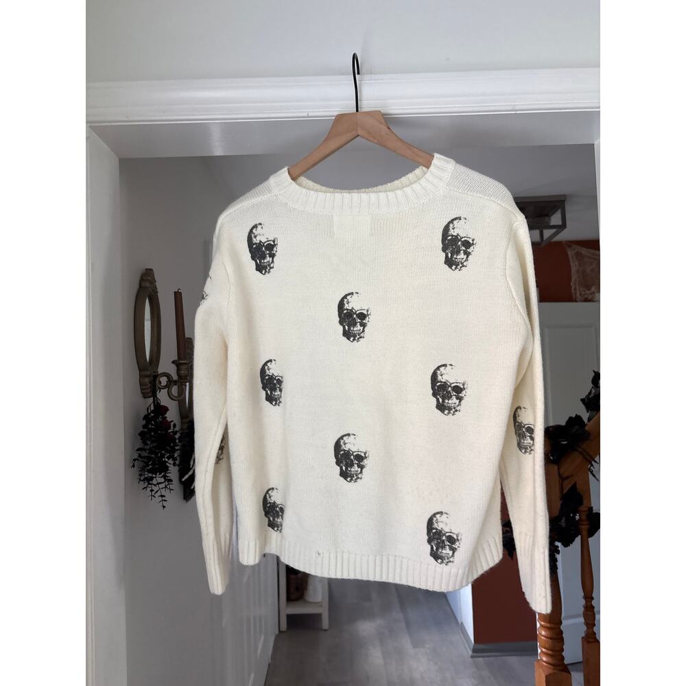 Panache Apparel Ivory Skull Crewneck Sweater Medium Goth Emo Halloween - Picture 8 of 10
